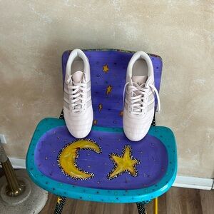 Pretty in PINK Adidas 💗